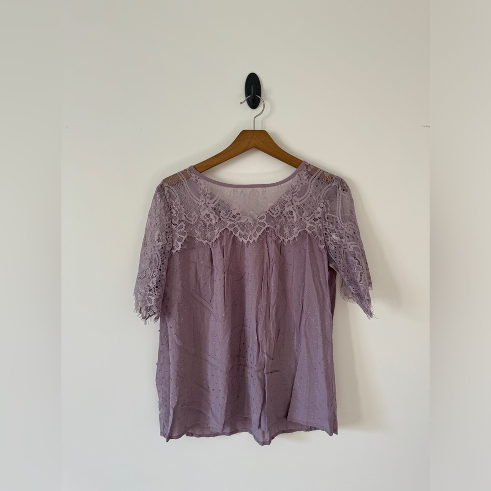Xhilaration Lavender Lace Blouse